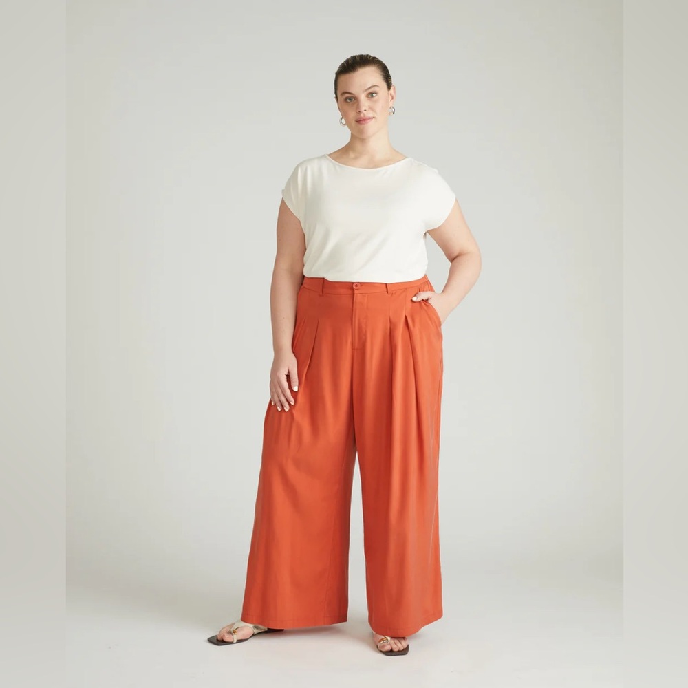 BLACK!!!! Wide Leg Trousers!